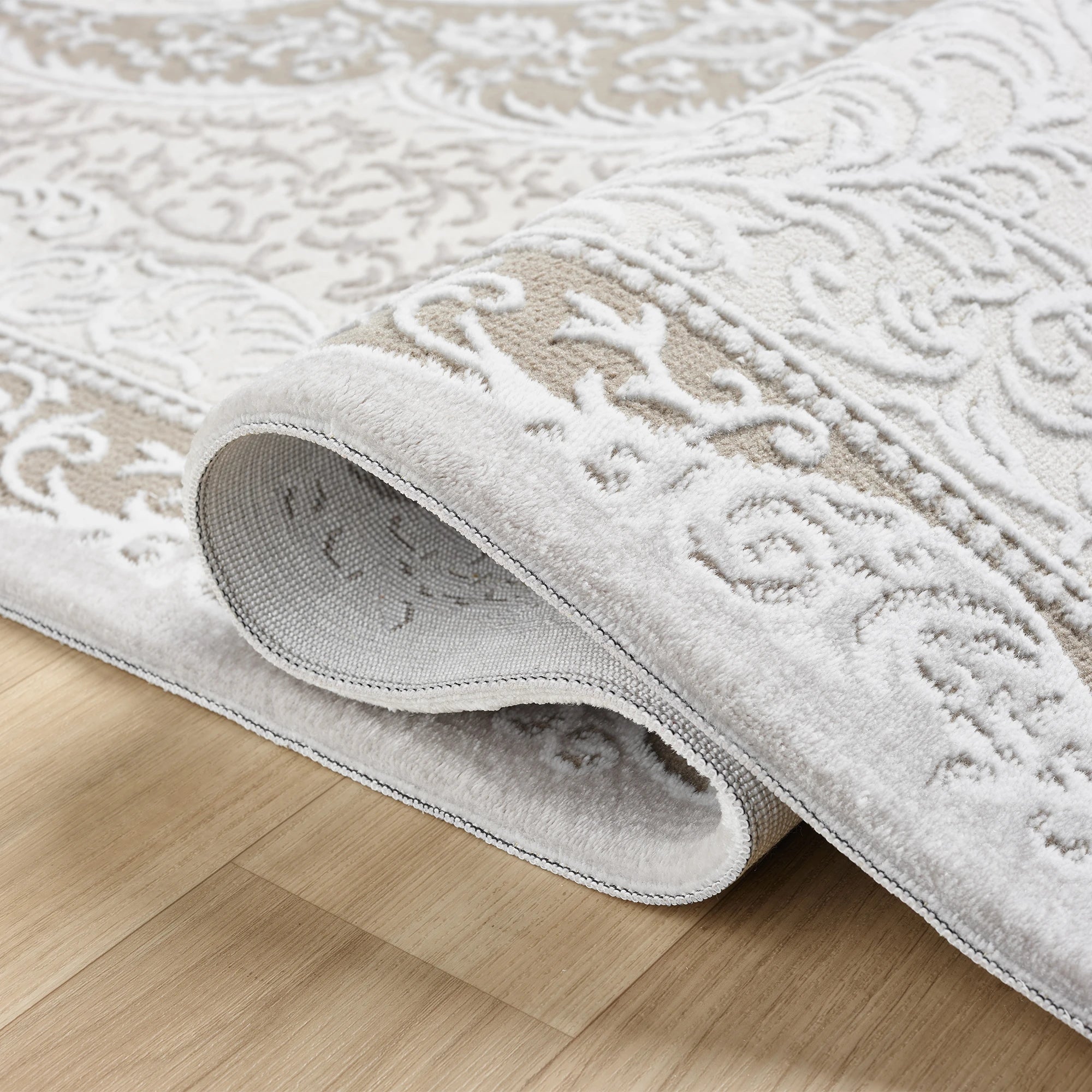 Коричневий традиційний килим-медальйон