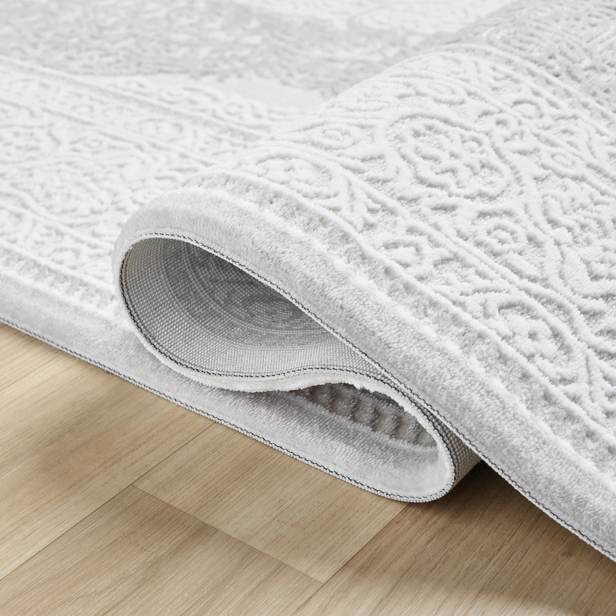 Бежевий квітковий килим-медальйон