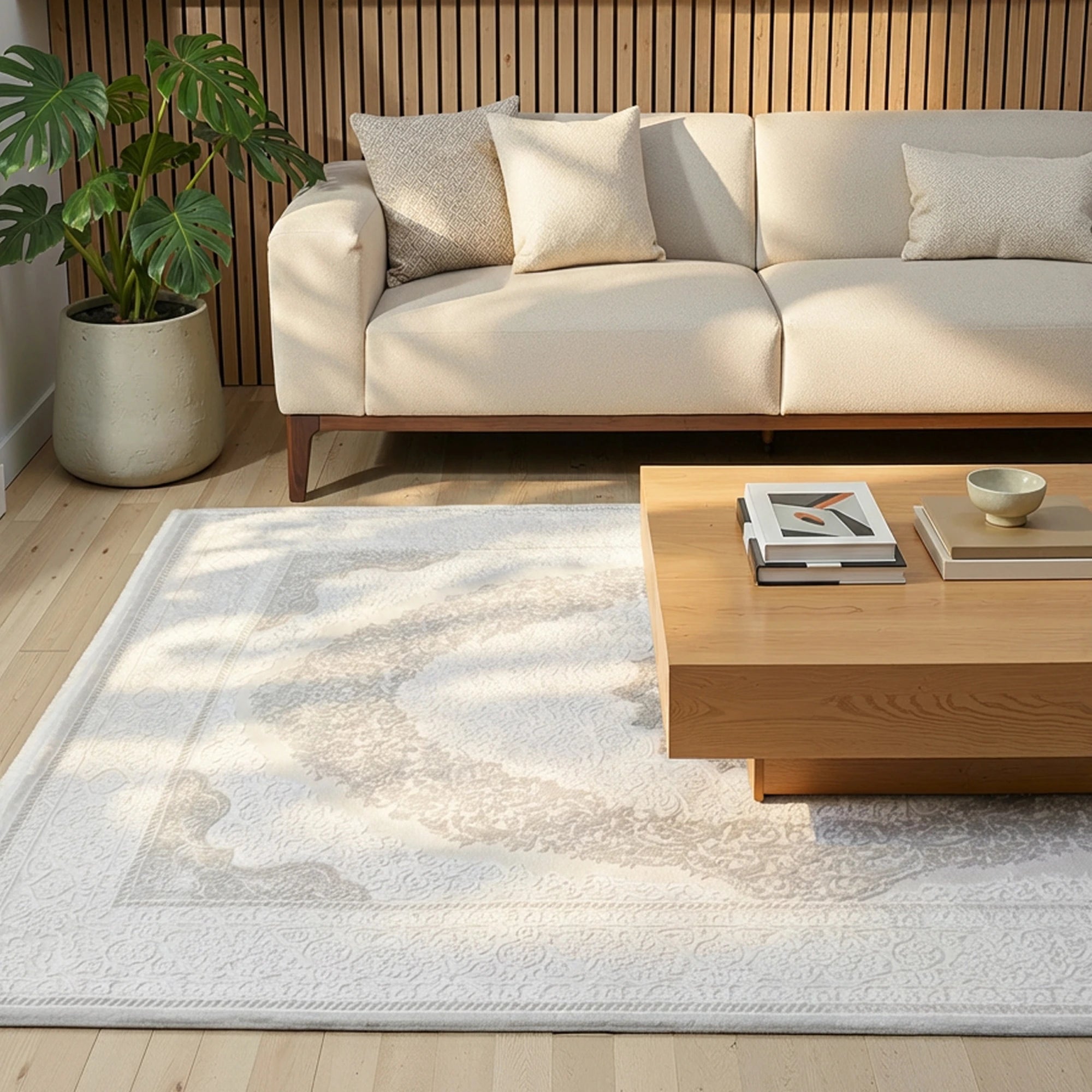 Бежевий квітковий килим-медальйон