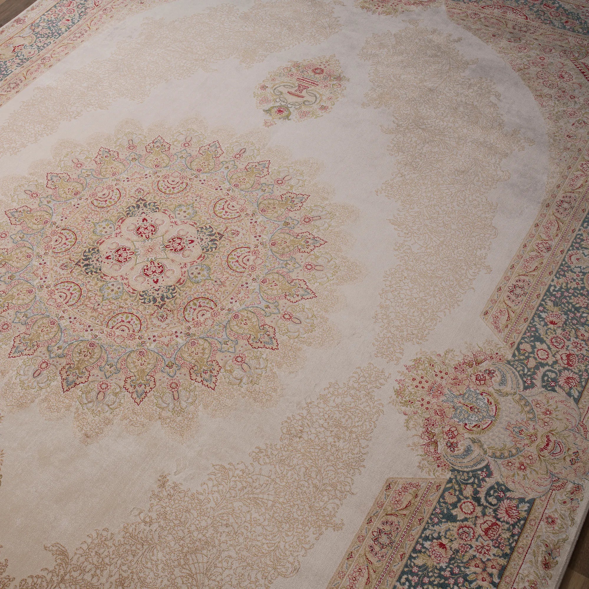 A New Era in Luxury Rugs Pure Silk & Vintage Touch - Bella Rugs