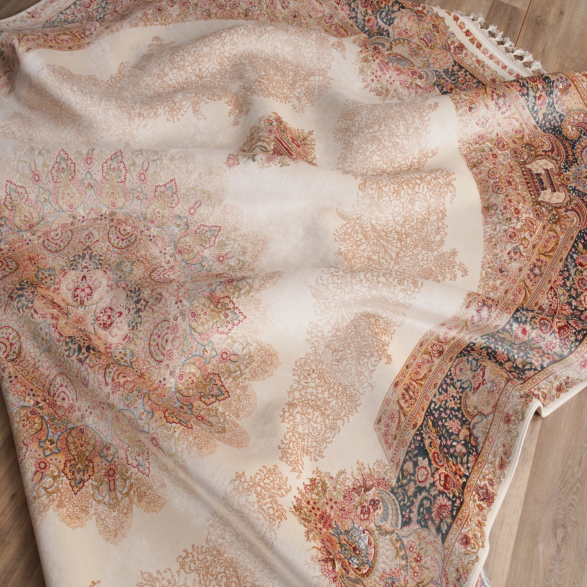 A New Era in Luxury Rugs Pure Silk & Vintage Touch - Bella Rugs