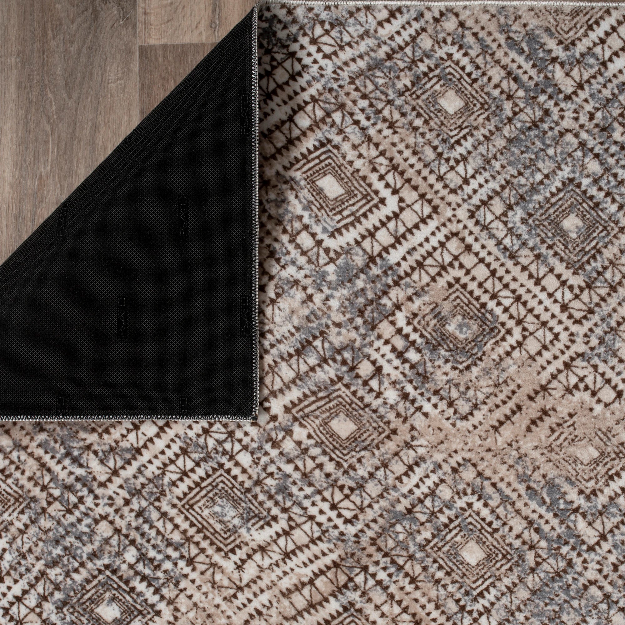 Бохо килим тауп коричневий