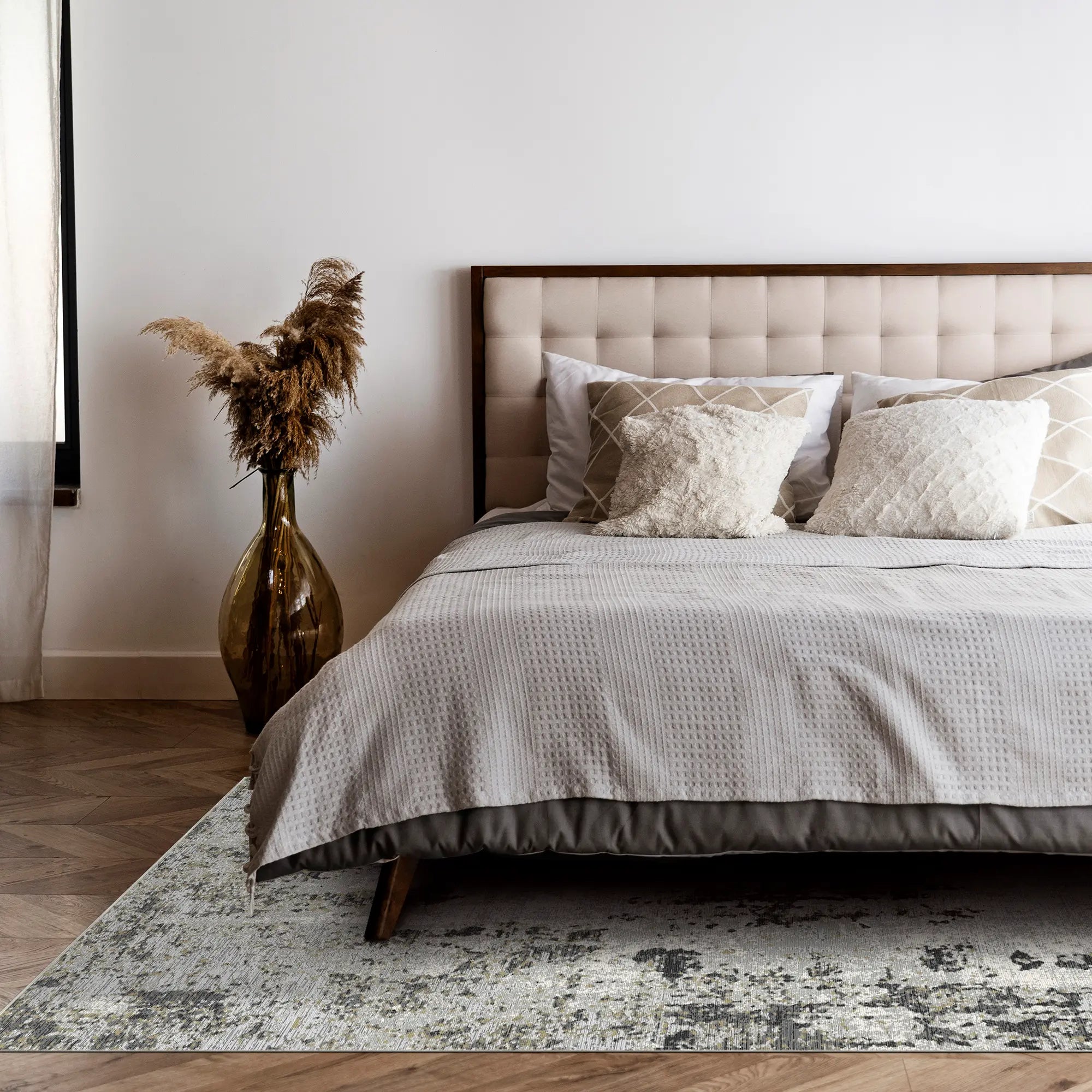 Килим Obsidian Tide у стилі distressed абстрактний