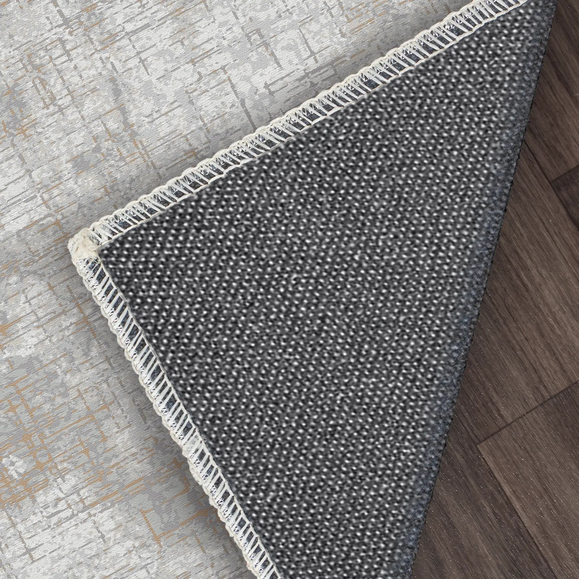 Позолочений килим з перехресною штриховкою що прається