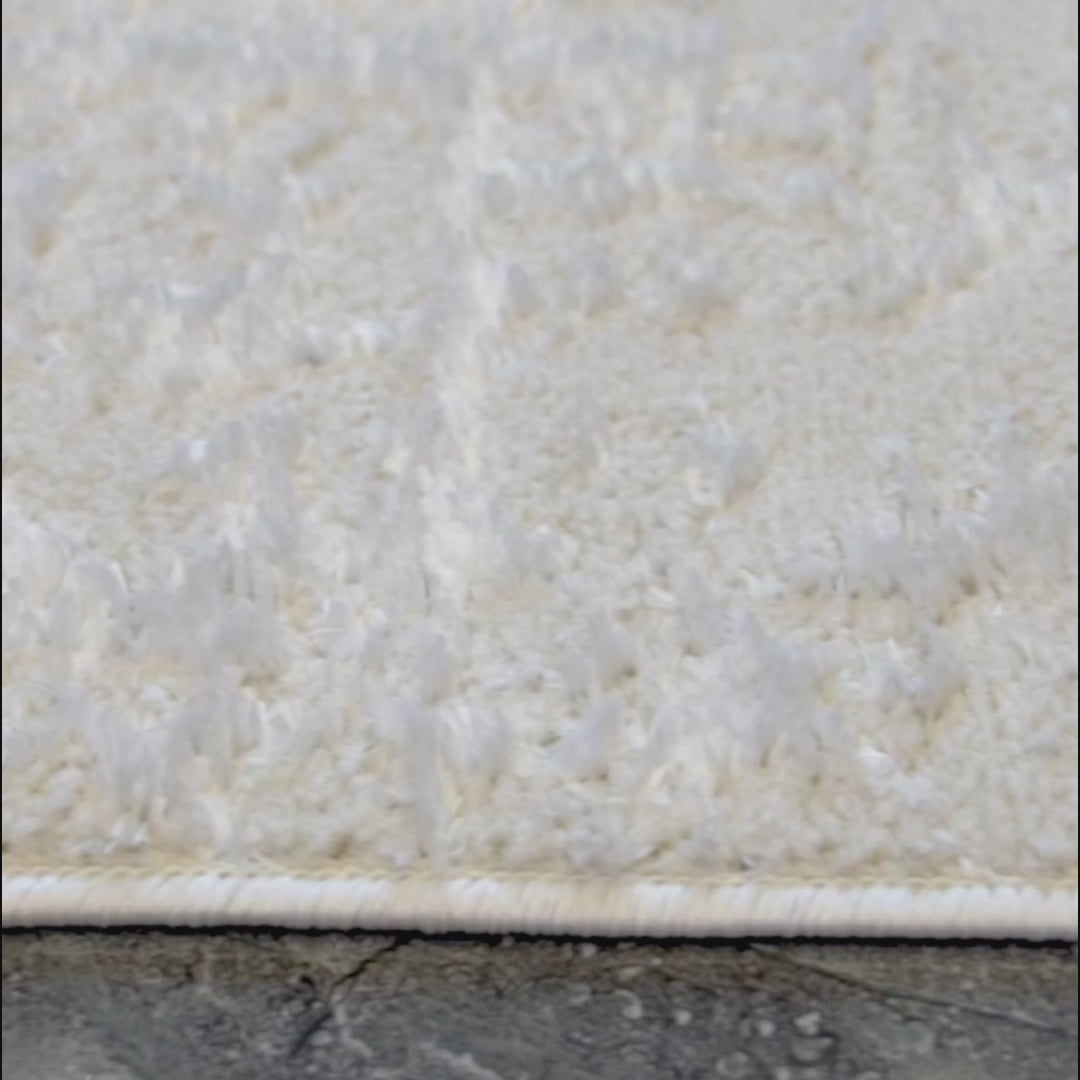 Білий килим Cloud Whisper