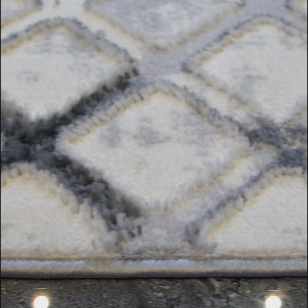 Сучасний тканий килим Метро сірого кольору